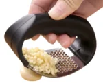 Amassador de alho prático - Imagem 3